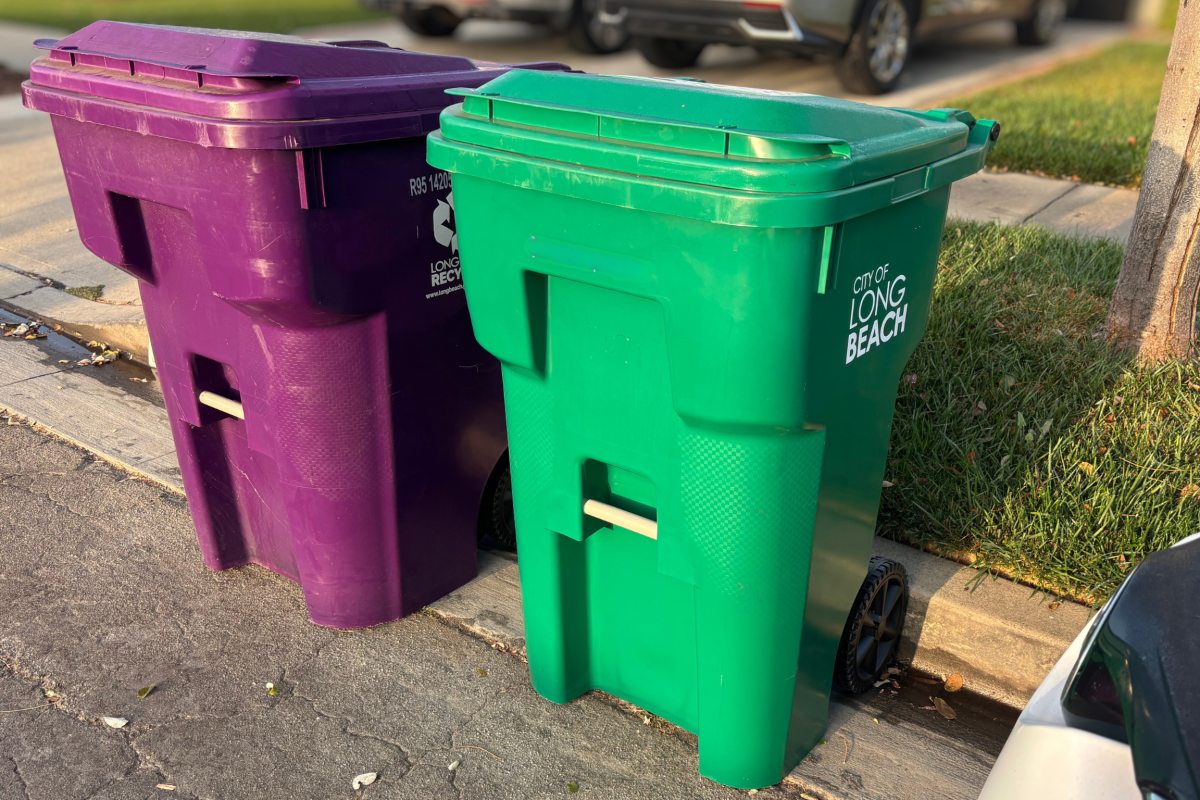 Organic Waste Bins in Long Beach, California